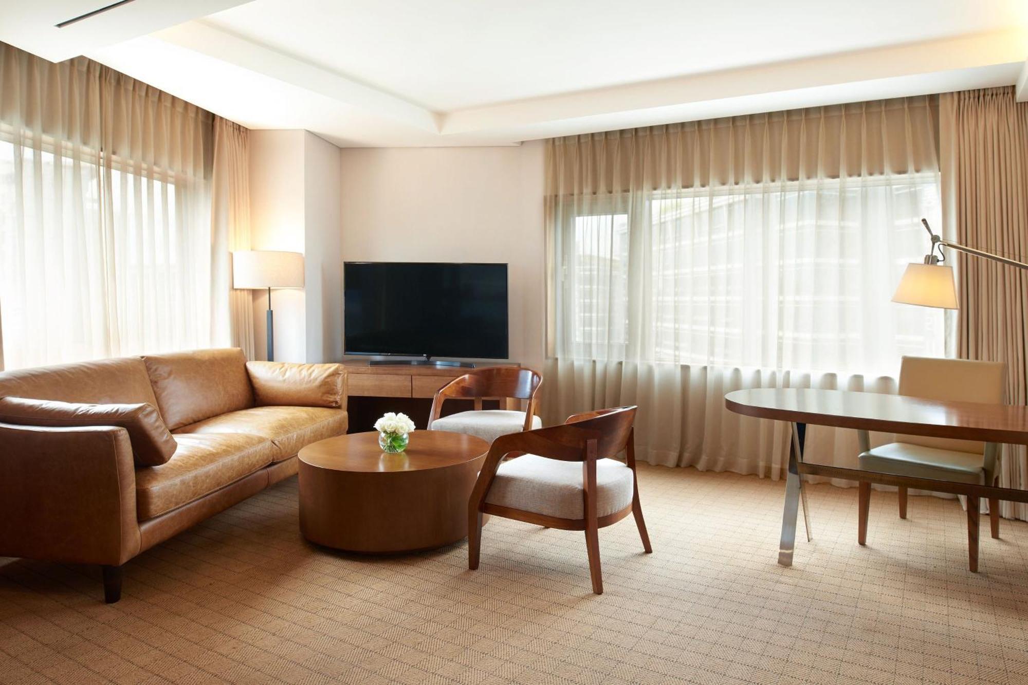 โฟร์ พอยต์ บาย เชอราตัน โซล คูโร Hotel ภายนอก รูปภาพ